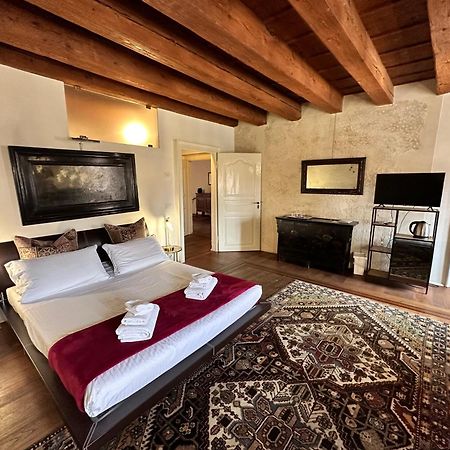 Truly Verona - Delle Erbe Suites Exterior photo
