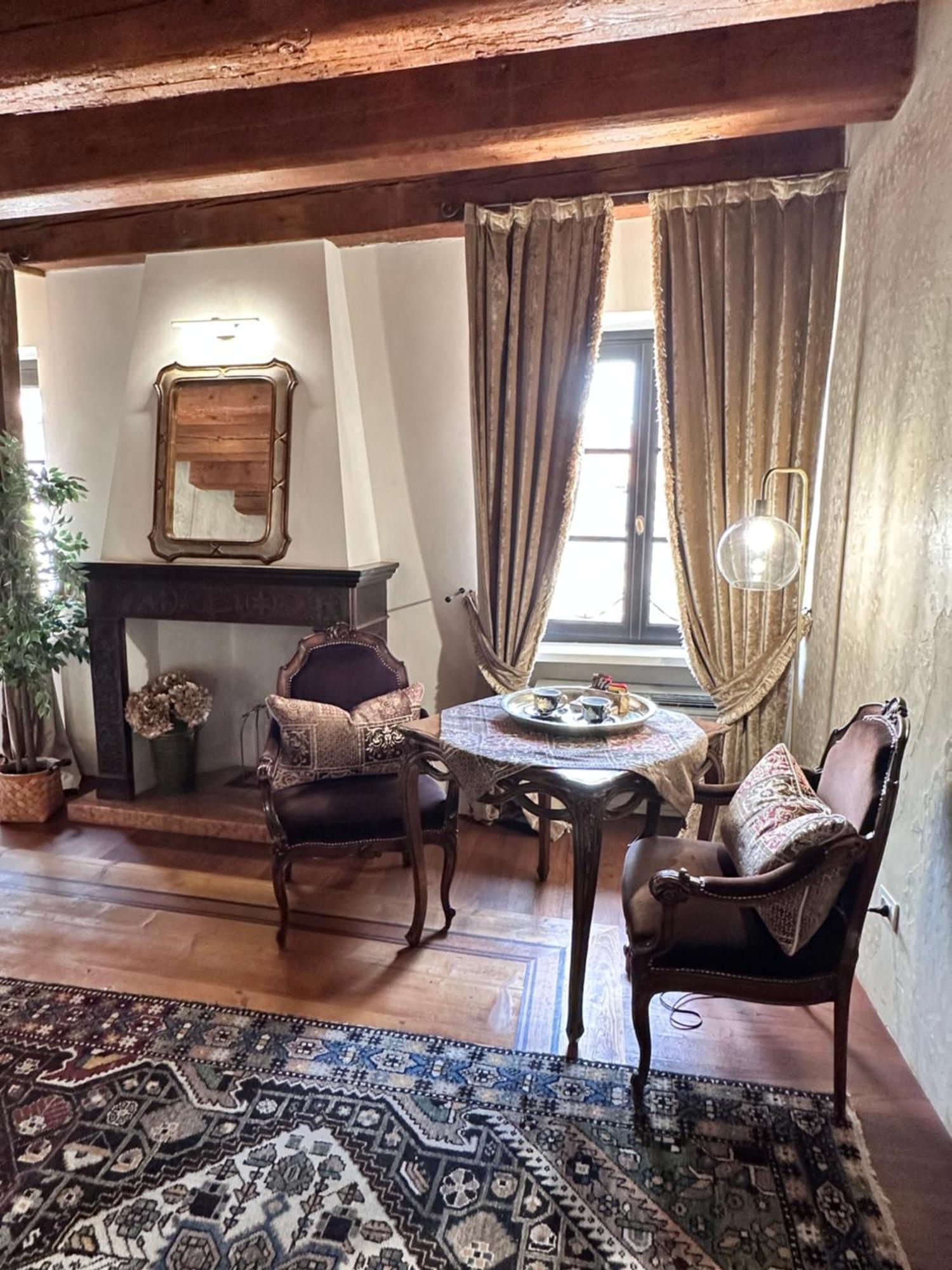 Truly Verona - Delle Erbe Suites Exterior photo